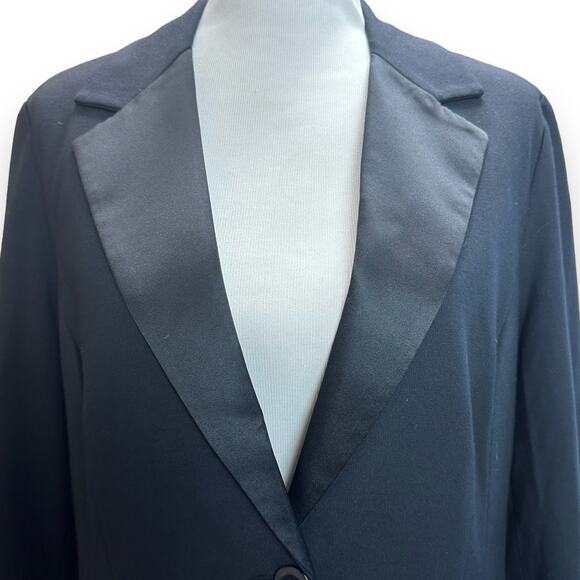CAbi Stretch Tuxedo Around the Clock Blazer EUC - Picture 5 of 9